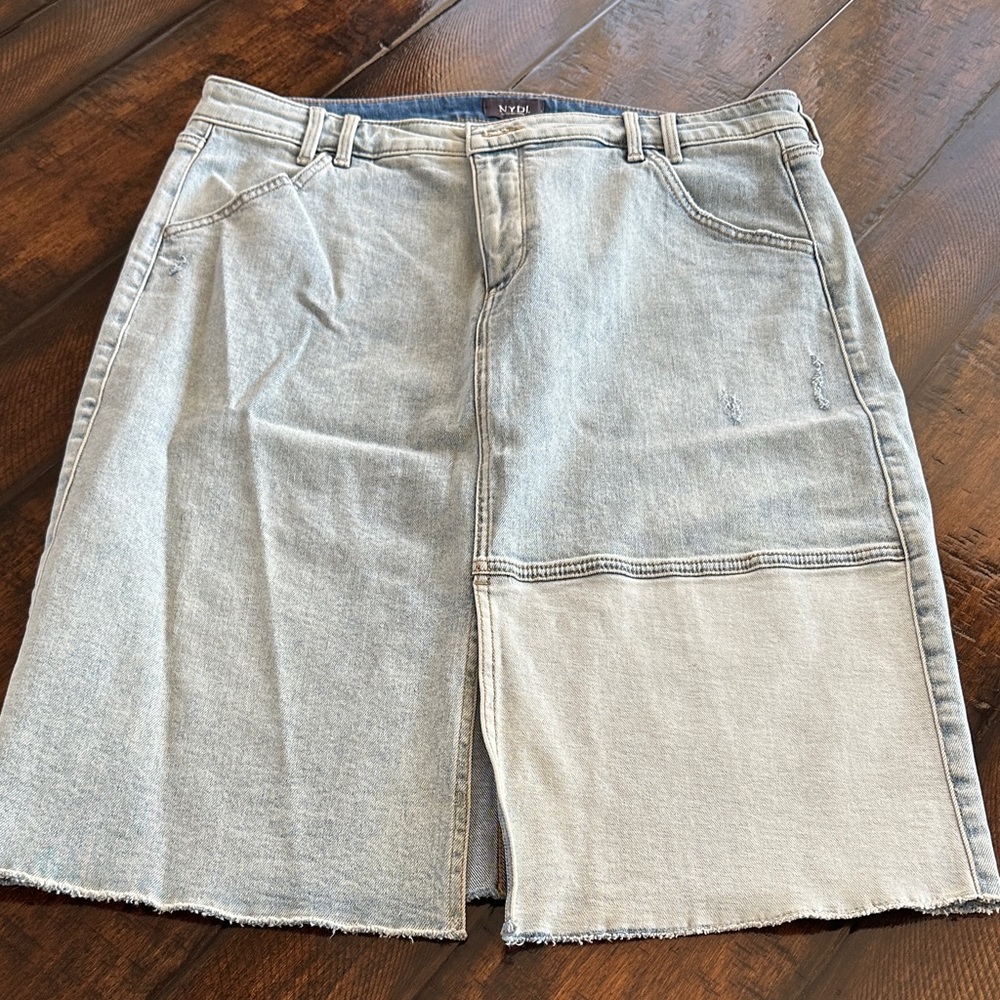 NYDJ Light Blue Denim Skirt